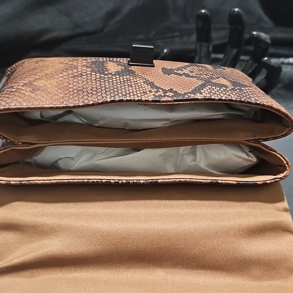 Nicole Miller Brown Crossbody Bag - Picture 6 of 8